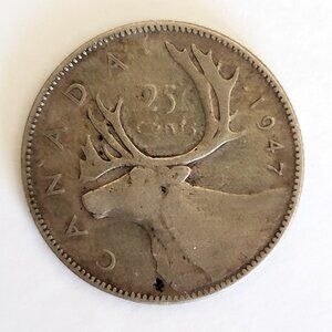 Vintage 1947 Canadian 25 Cent Silver Coin